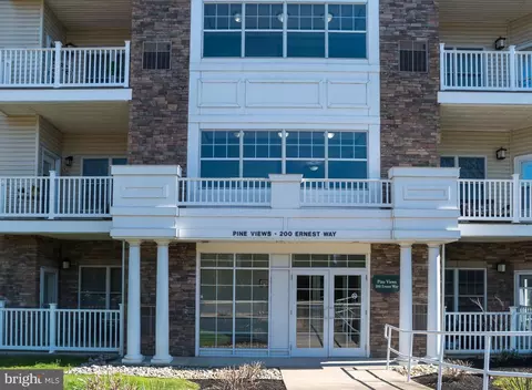200 Ernest Way #212, Philadelphia, PA 19111