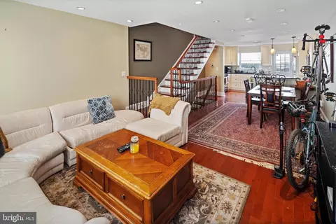 1943 Kater St, Philadelphia, PA 19146