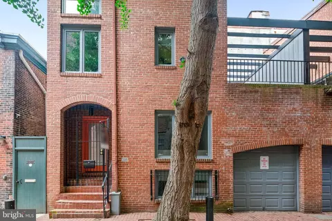 306 S Quince St, Philadelphia, PA 19107
