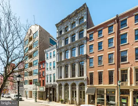 28 N 3rd St #4F, Philadelphia, PA 19106