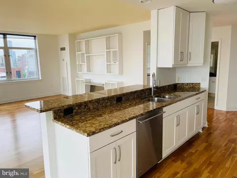440 S Broad St #1002, Philadelphia, PA 19146