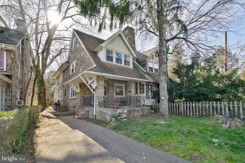 6814 Lincoln Dr, Philadelphia, PA 19119