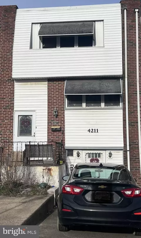 4211 Fairdale Rd, Philadelphia, PA 19154