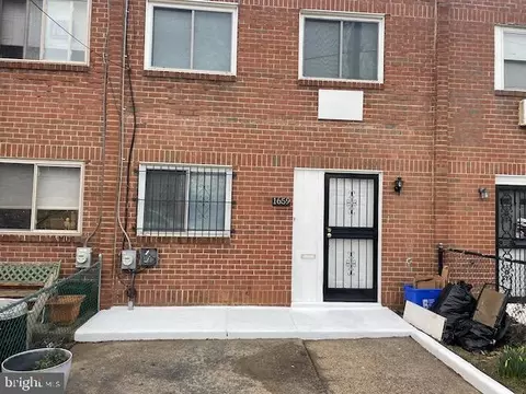 1659 Staub St, Philadelphia, PA 19140