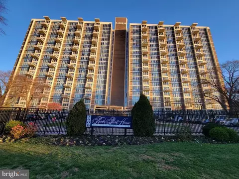 3600 Conshohocken Ave #214, Philadelphia, PA 19131