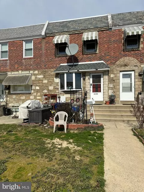 3153 Hellerman St, Philadelphia, PA 19149