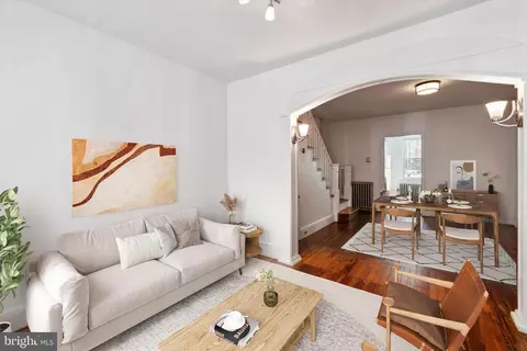 220 Fernon St, Philadelphia, PA 19148