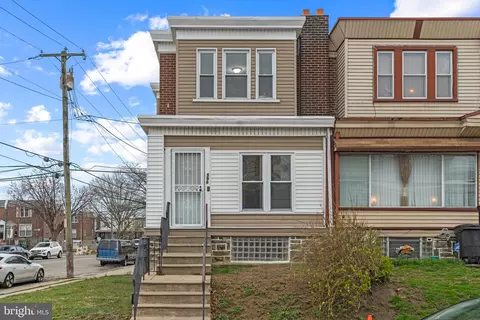 596 Anchor St, Philadelphia, PA 19120
