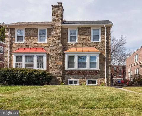 233 E Sedgwick St, Philadelphia, PA 19119