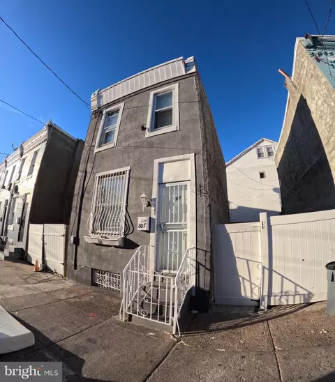 807 W Tioga St, Philadelphia, PA 19140