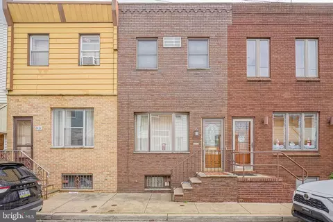 2423 S Watts St, Philadelphia, PA 19148