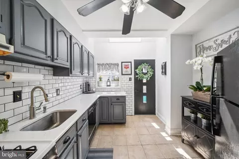 2977 Tilton St, Philadelphia, PA 19134