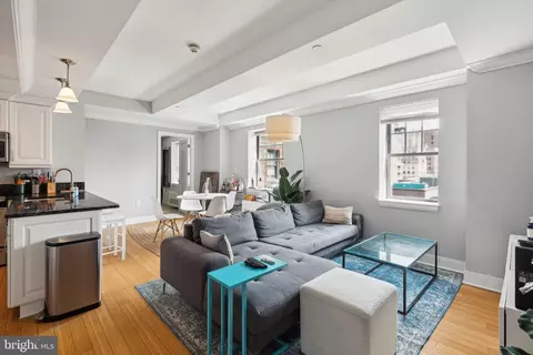 1701 15 Locust St #1805, Philadelphia, PA 19103