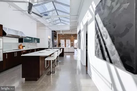 105-32 S 12th St #PENTHOUSE 504, Philadelphia, PA 19107