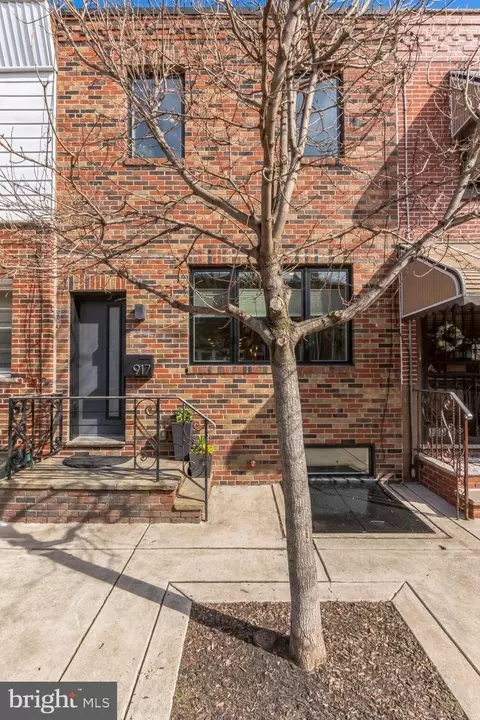 917 Cross St, Philadelphia, PA 19147