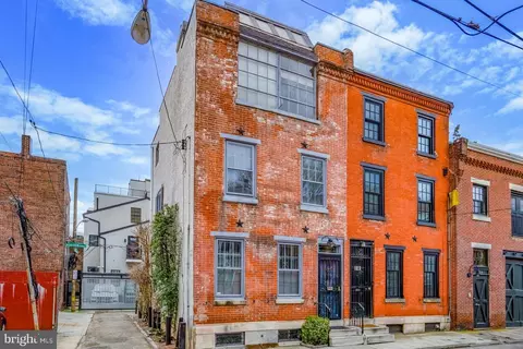 1510 Waverly St, Philadelphia, PA 19146