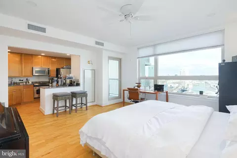 717 S Columbus Blvd #1108, Philadelphia, PA 19147
