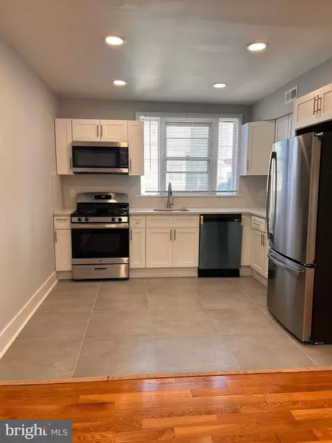143 Linton St, Philadelphia, PA 19120