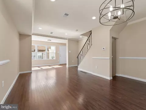 301 Delphine St, Philadelphia, PA 19120