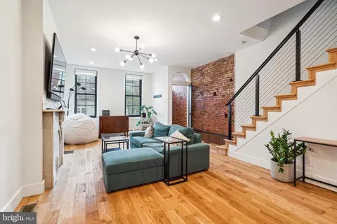 1131 Dickinson St, Philadelphia, PA 19147