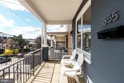 355 Dawson St, Philadelphia, PA 19128