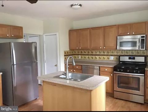 5314 Gainor Rd, Philadelphia, PA 19131