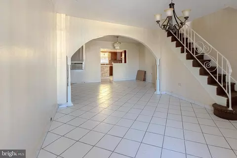 1942 E Pike St, Philadelphia, PA 19124