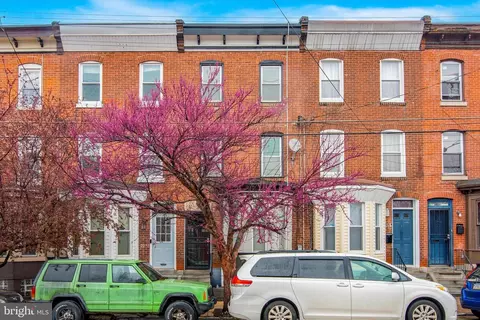 2075 E Hagert St, Philadelphia, PA 19125