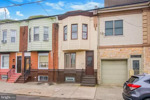 236 Jackson St, Philadelphia, PA 19148