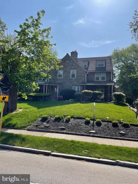 6647 Lincoln Dr, Philadelphia, PA 19119