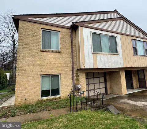 11729 Ferndale St, Philadelphia, PA 19116
