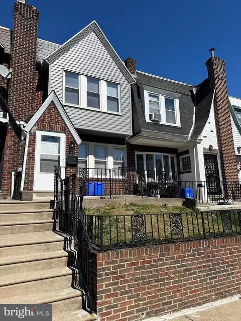1829 Elston St, Philadelphia, PA 19126