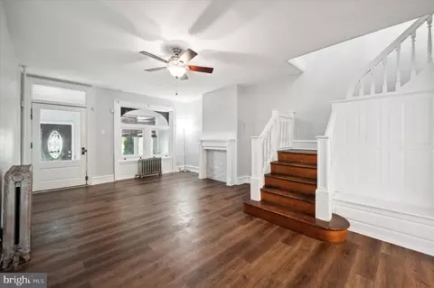 737 S 55th St, Philadelphia, PA 19143