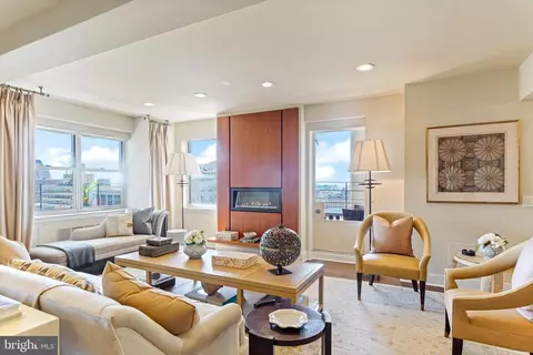 220 W Rittenhouse Sq #21B, Philadelphia, PA 19103
