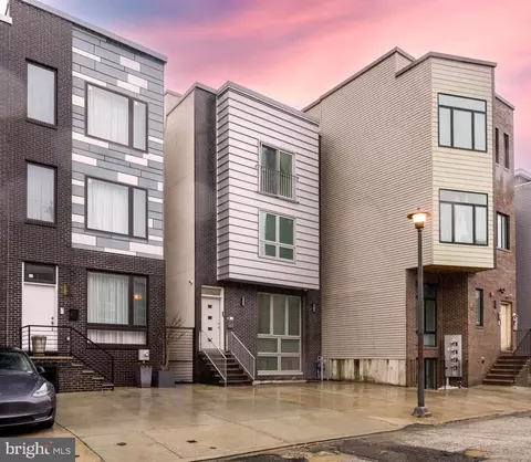 930 N Marshall St, Philadelphia, PA 19123