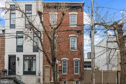 2519 Salmon St, Philadelphia, PA 19125