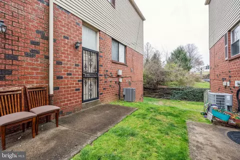1731 Rachael St #B, Philadelphia, PA 19115