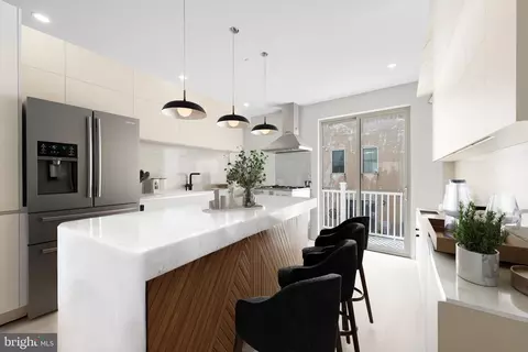 2334 Alter St, Philadelphia, PA 19146