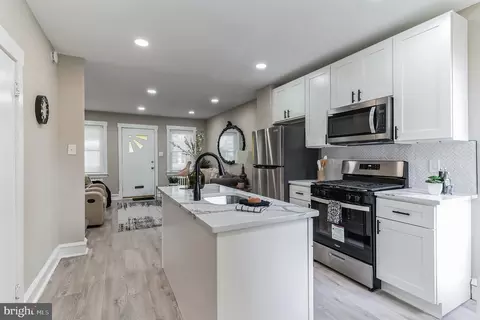 5868 N Marshall St, Philadelphia, PA 19120