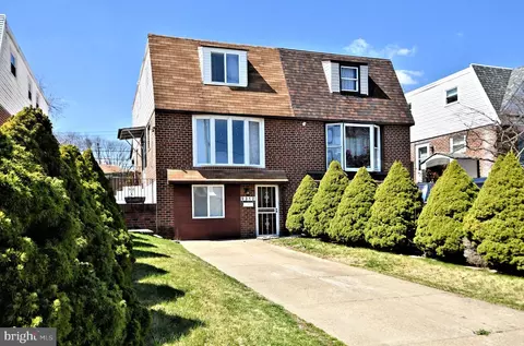 9312 Lansford St, Philadelphia, PA 19114
