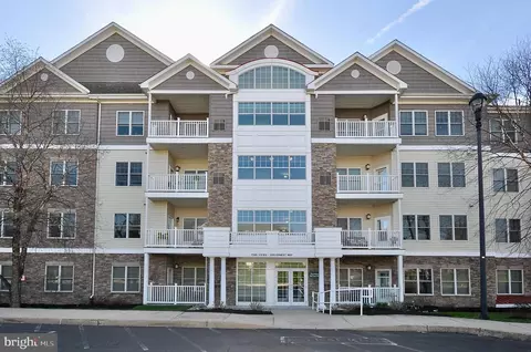 200 Ernest Way #244, Philadelphia, PA 19111