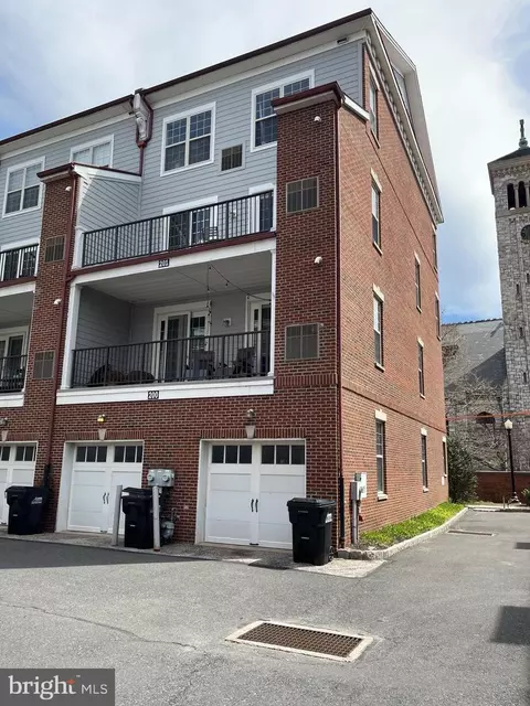 201 Governors Ct, Philadelphia, PA 19146