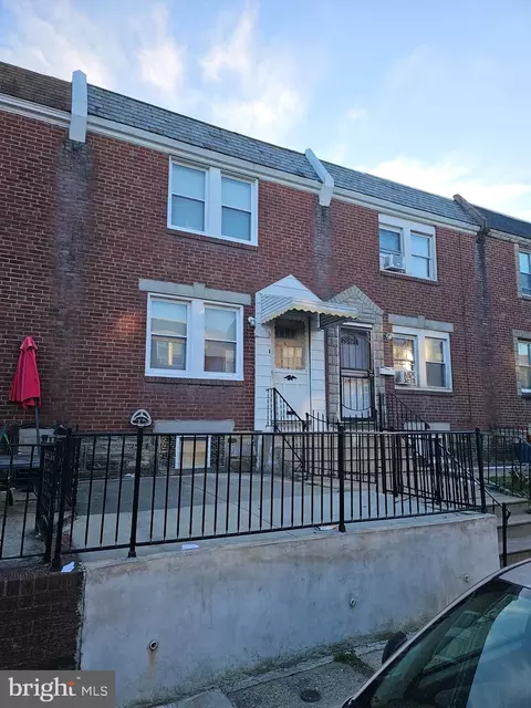 2840 Lardner St, Philadelphia, PA 19149
