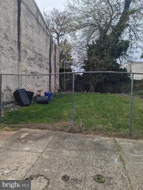 6724 Bass St, Philadelphia, PA 19119