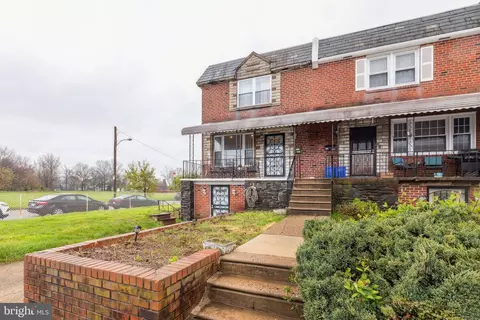 2520 S 76th St, Philadelphia, PA 19153