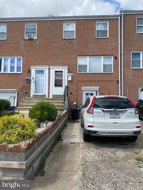 10706 E Keswick Rd, Philadelphia, PA 19154