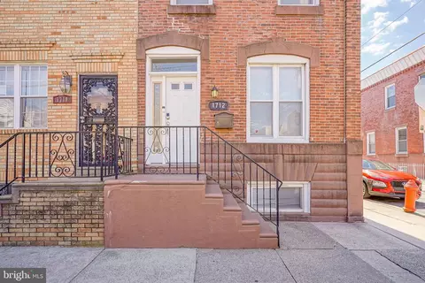 1712 Wolf St, Philadelphia, PA 19145