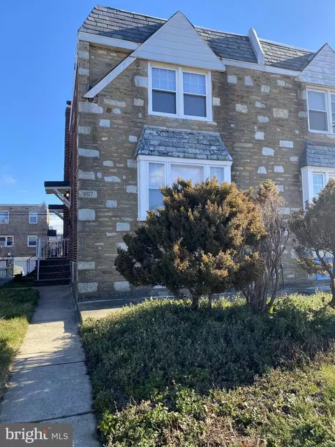 907 Longshore Ave, Philadelphia, PA 19111