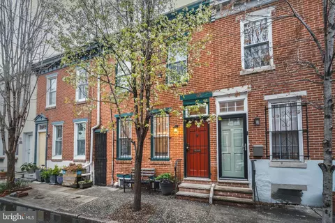 2211 Pemberton St, Philadelphia, PA 19146