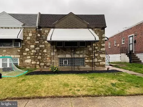 7822 Brier St, Philadelphia, PA 19152